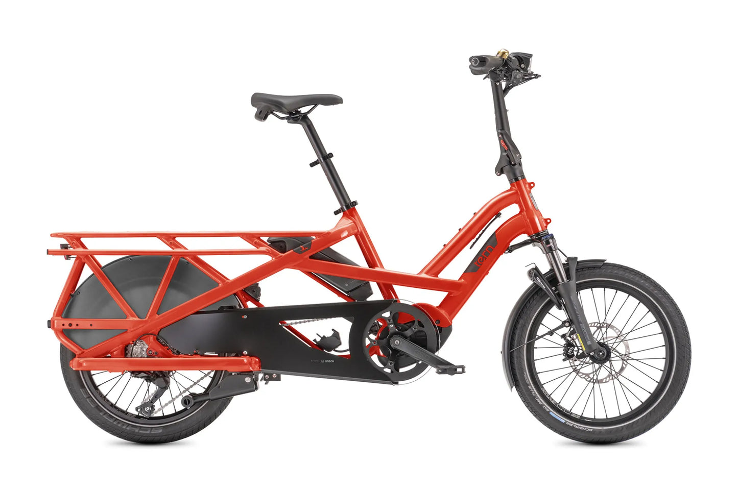 Ein kleines rotes Tern GSD S10 Fahrrad, mit langer Gepäcksablage, Magura MT5 eSTOP 4-Kolben hydraulische Scheibenbremsen, schwarzer Sattel